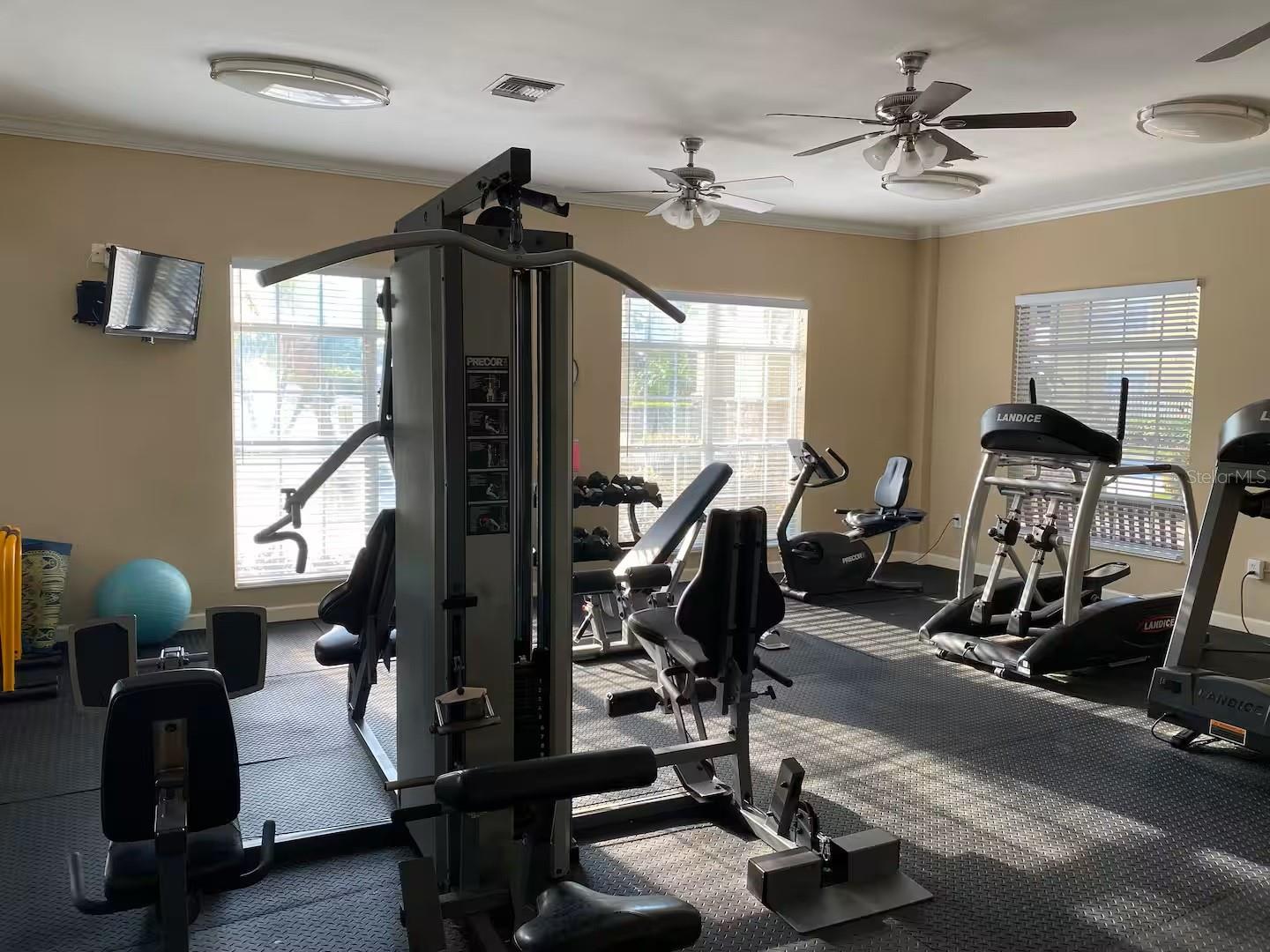 Image 21 of 26 For 1238 Missouri Avenue 103