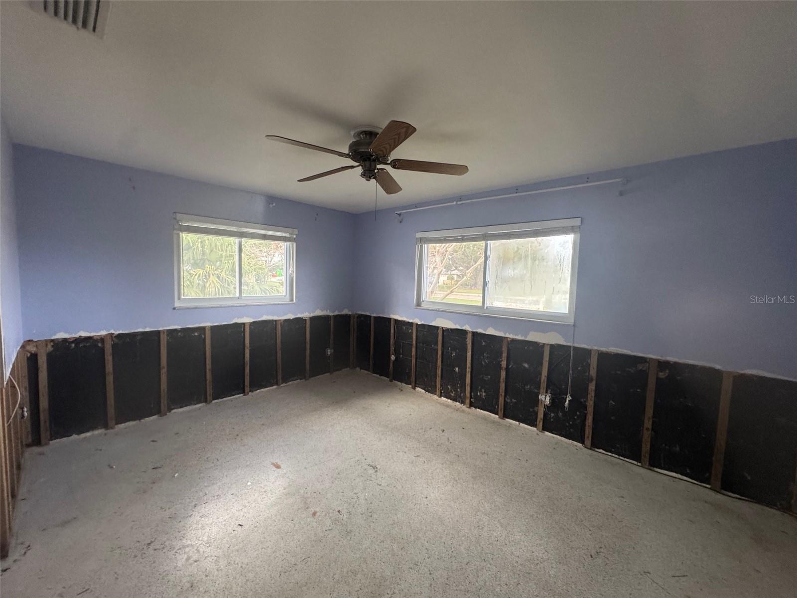 Image 13 of 54 For 5116 Venetian Boulevard Ne