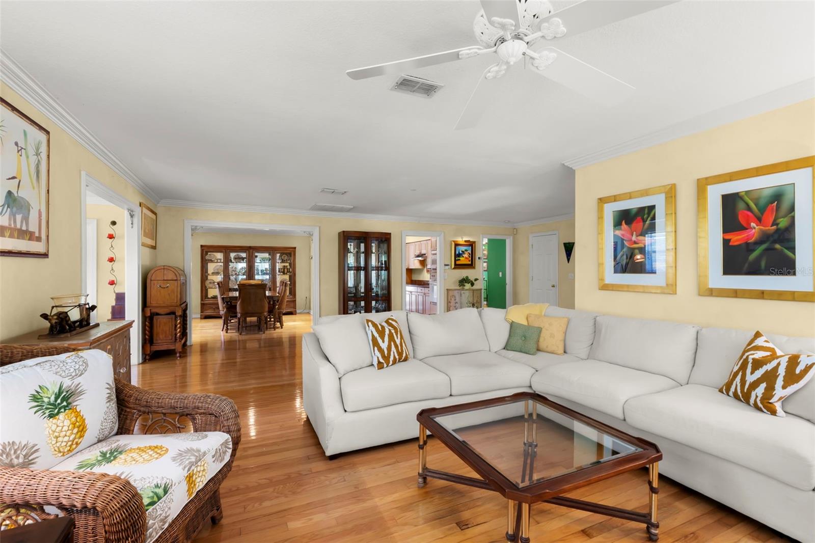 Image 11 of 68 For 1417 Beach Drive Ne