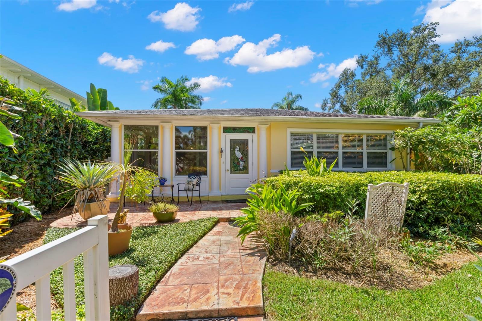 Image 24 of 68 For 1417 Beach Drive Ne