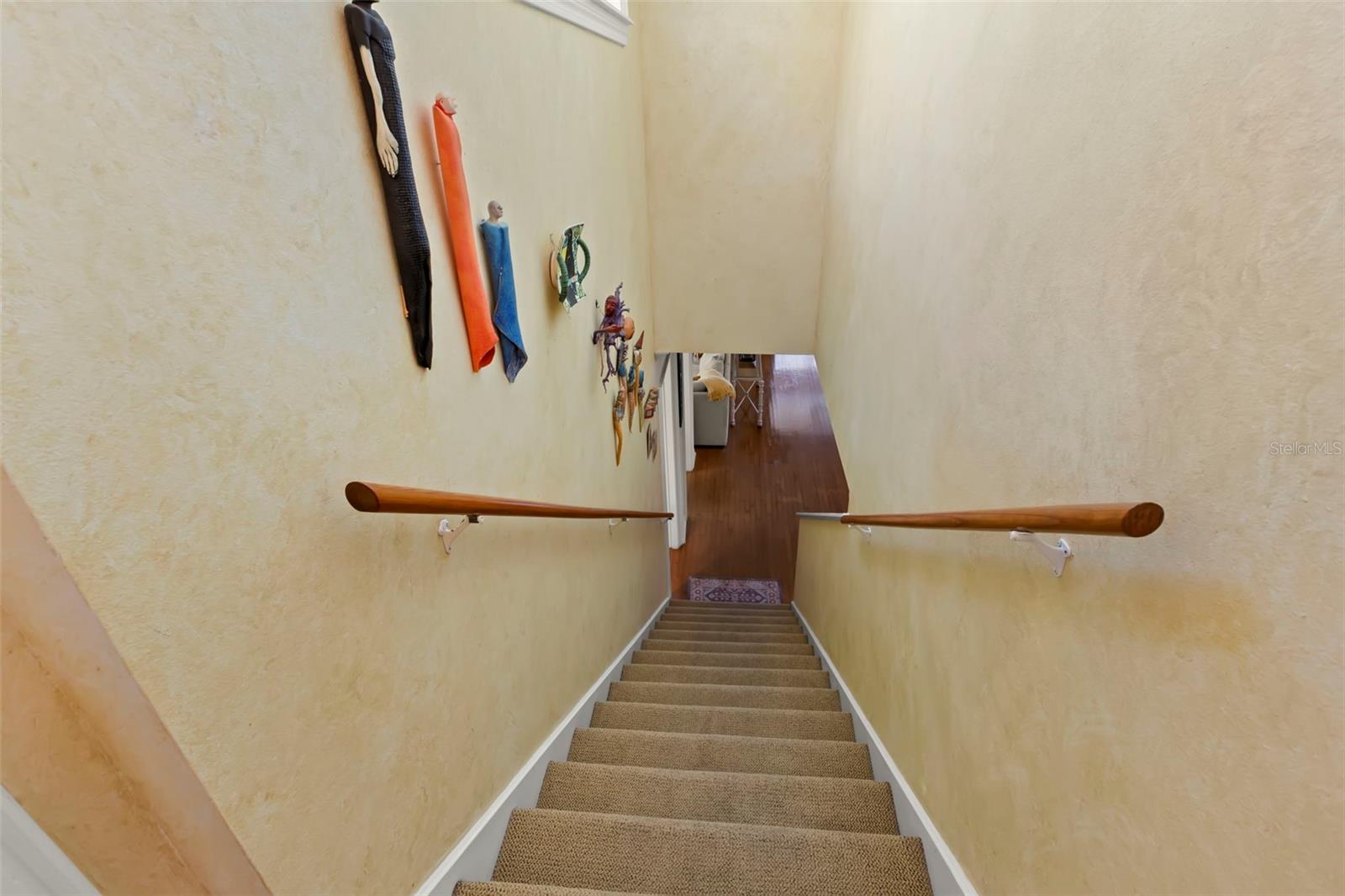 Image 48 of 68 For 1417 Beach Drive Ne