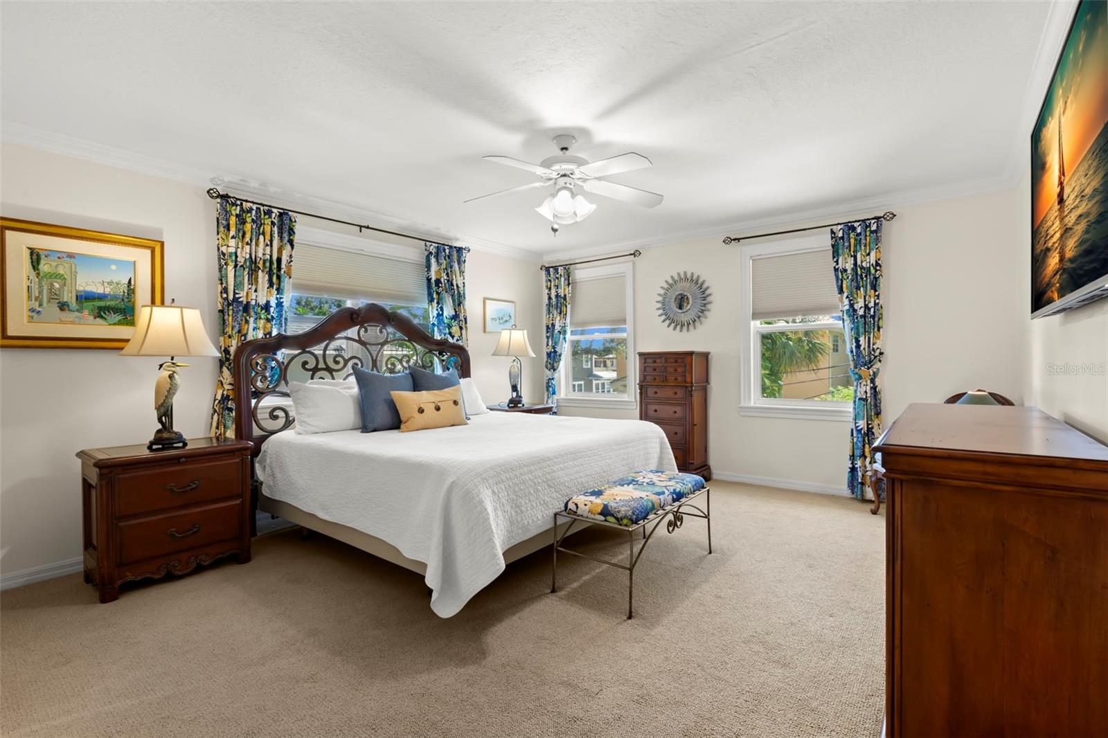 Image 49 of 68 For 1417 Beach Drive Ne