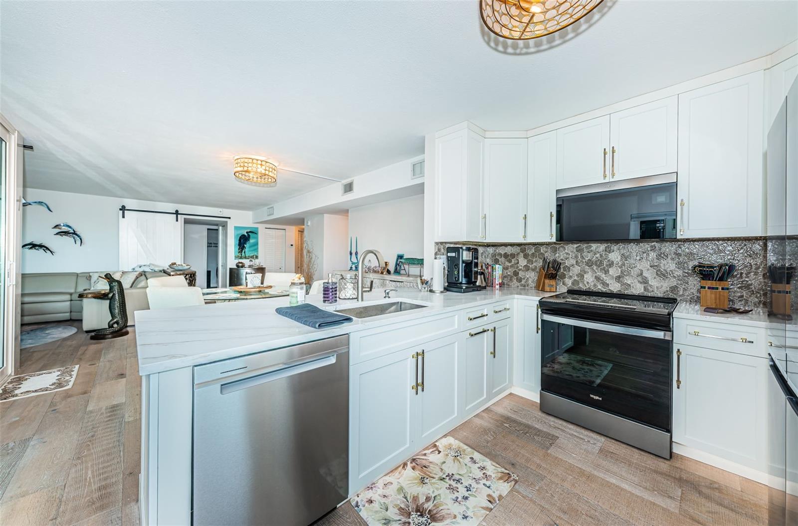 Image 11 of 39 For 5633 Puerta Del Sol Boulevard S 103