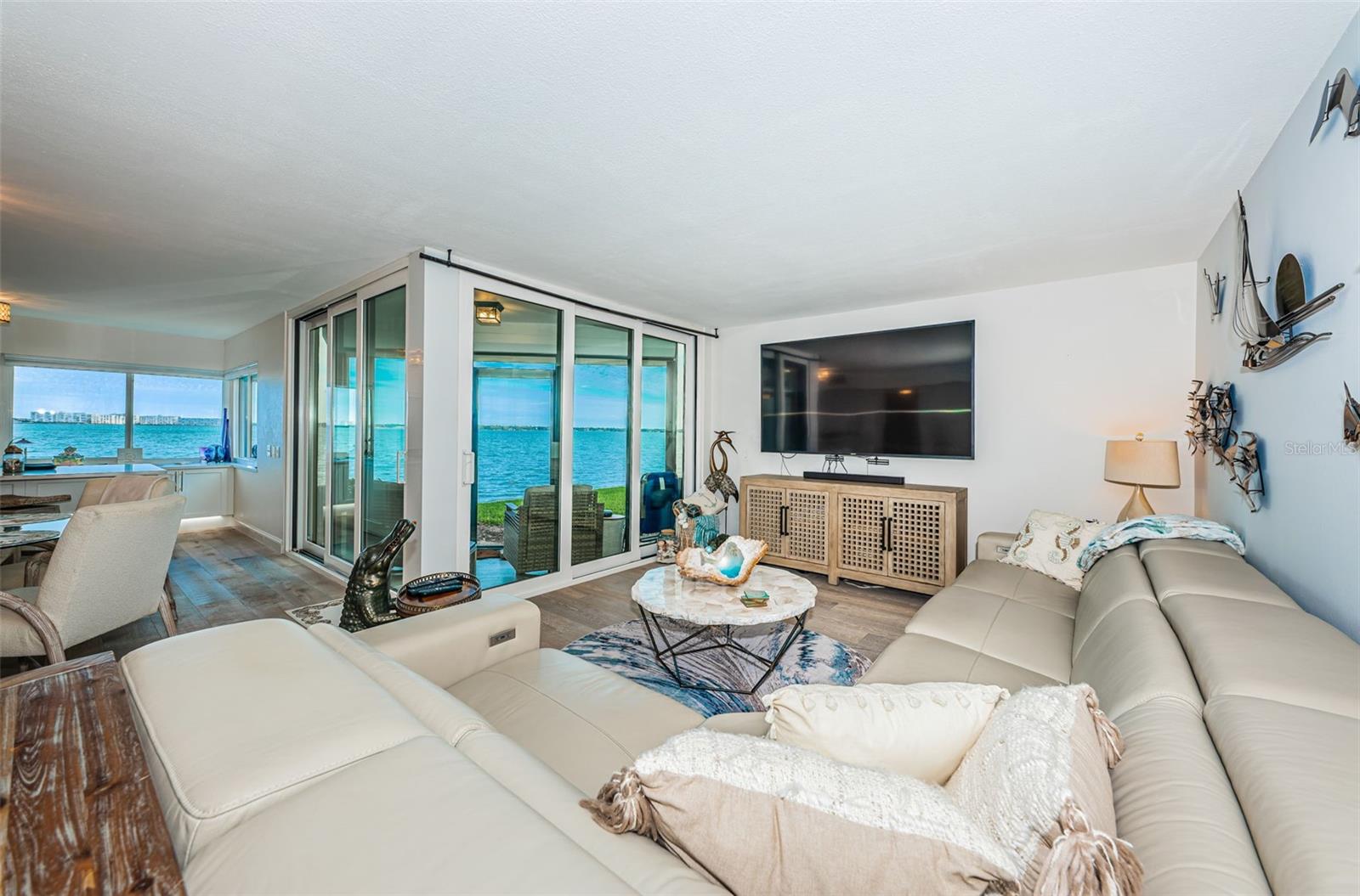 Image 13 of 39 For 5633 Puerta Del Sol Boulevard S 103