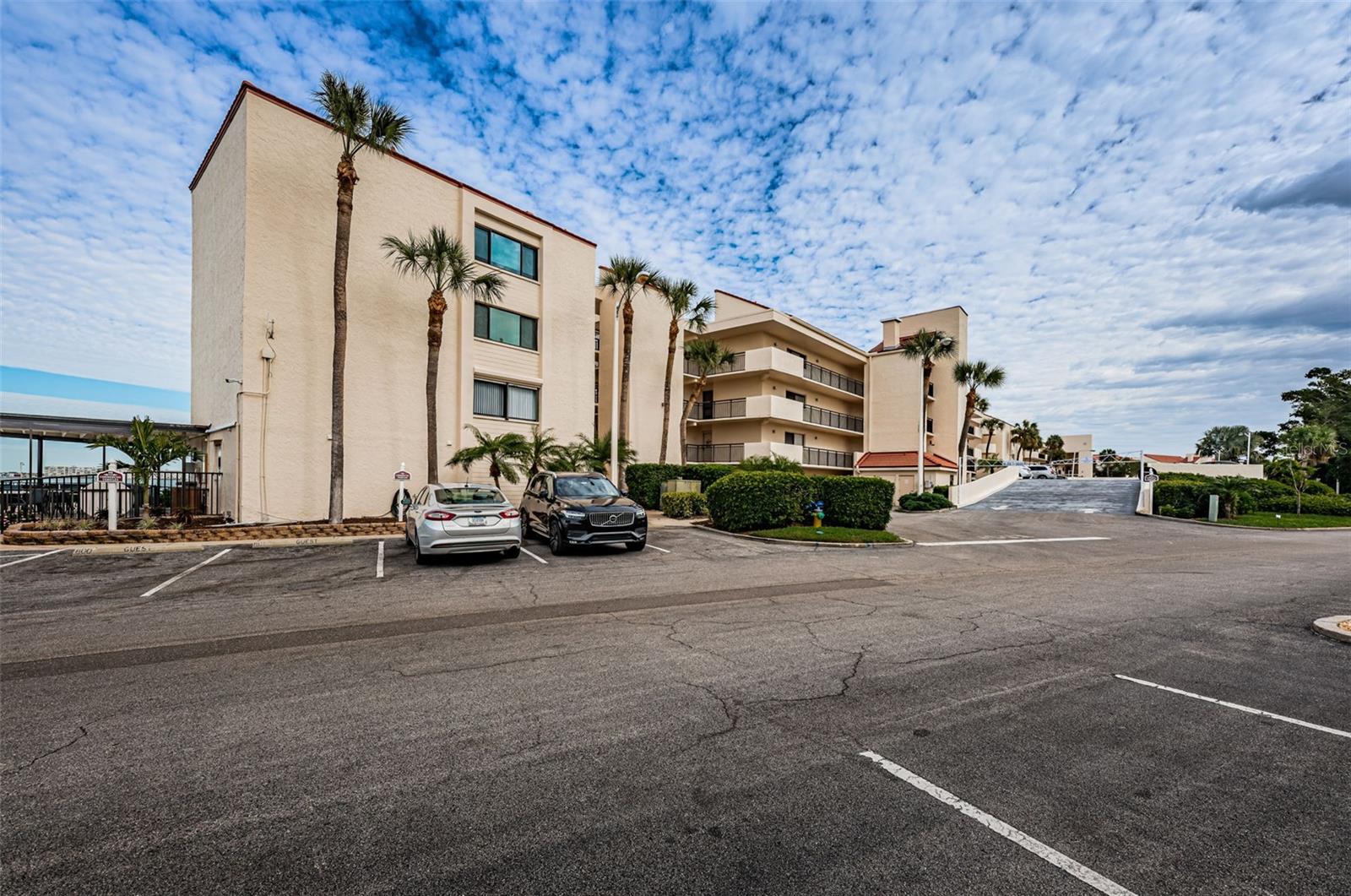 Image 2 of 39 For 5633 Puerta Del Sol Boulevard S 103