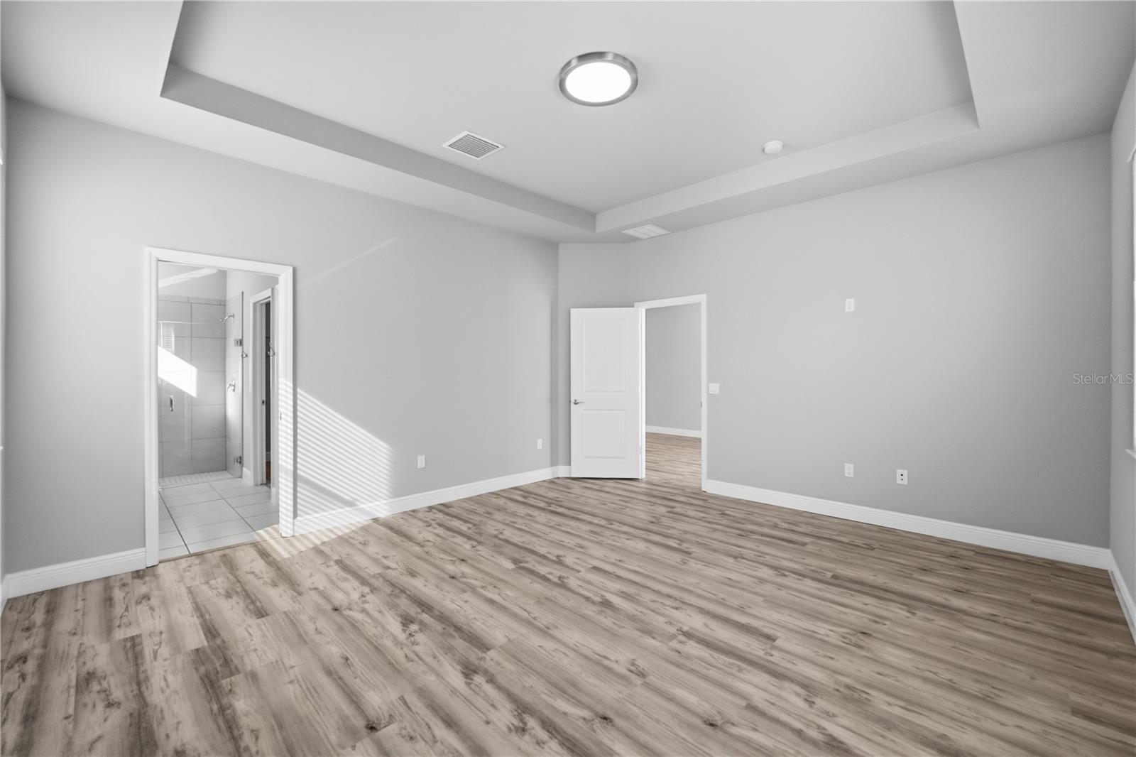 Image 12 of 35 For 1556 River Circle