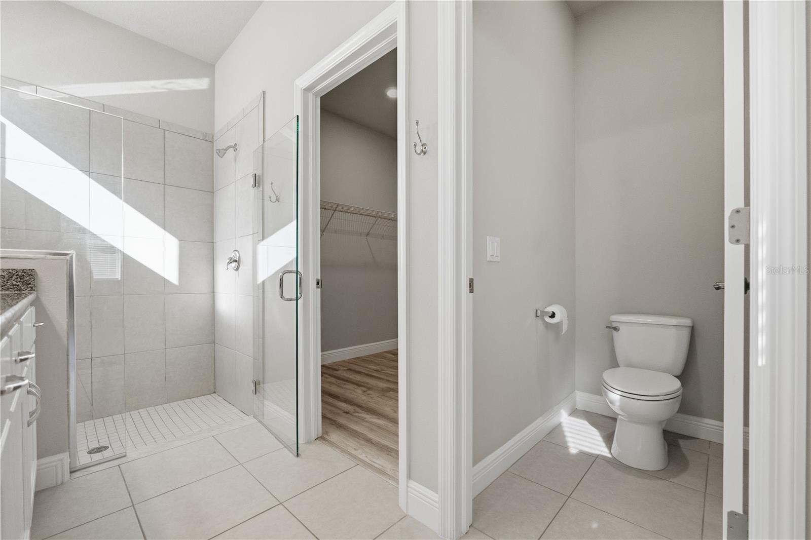 Image 14 of 35 For 1556 River Circle