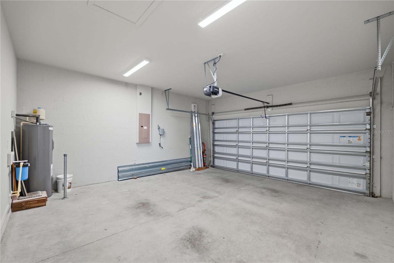 Image 4 of 35 For 1556 River Circle