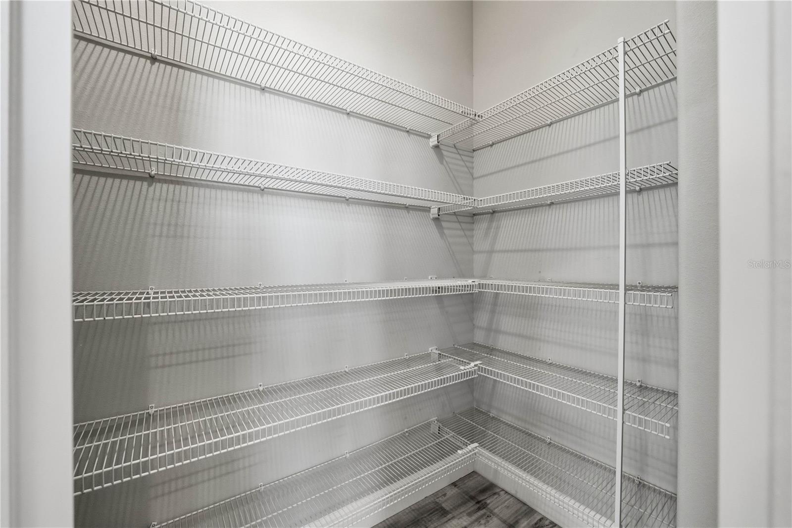 Image 7 of 35 For 1556 River Circle