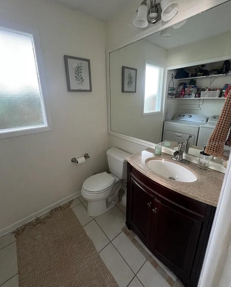 Image 7 of 19 For 3410 Palmira Avenue B