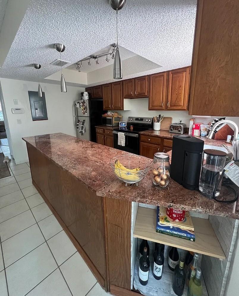 Image 9 of 19 For 3410 Palmira Avenue B