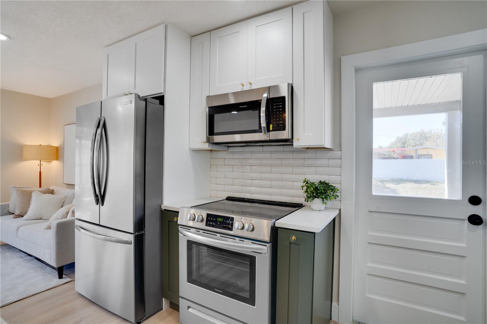 Image 10 of 34 For 1132 76th Avenue N