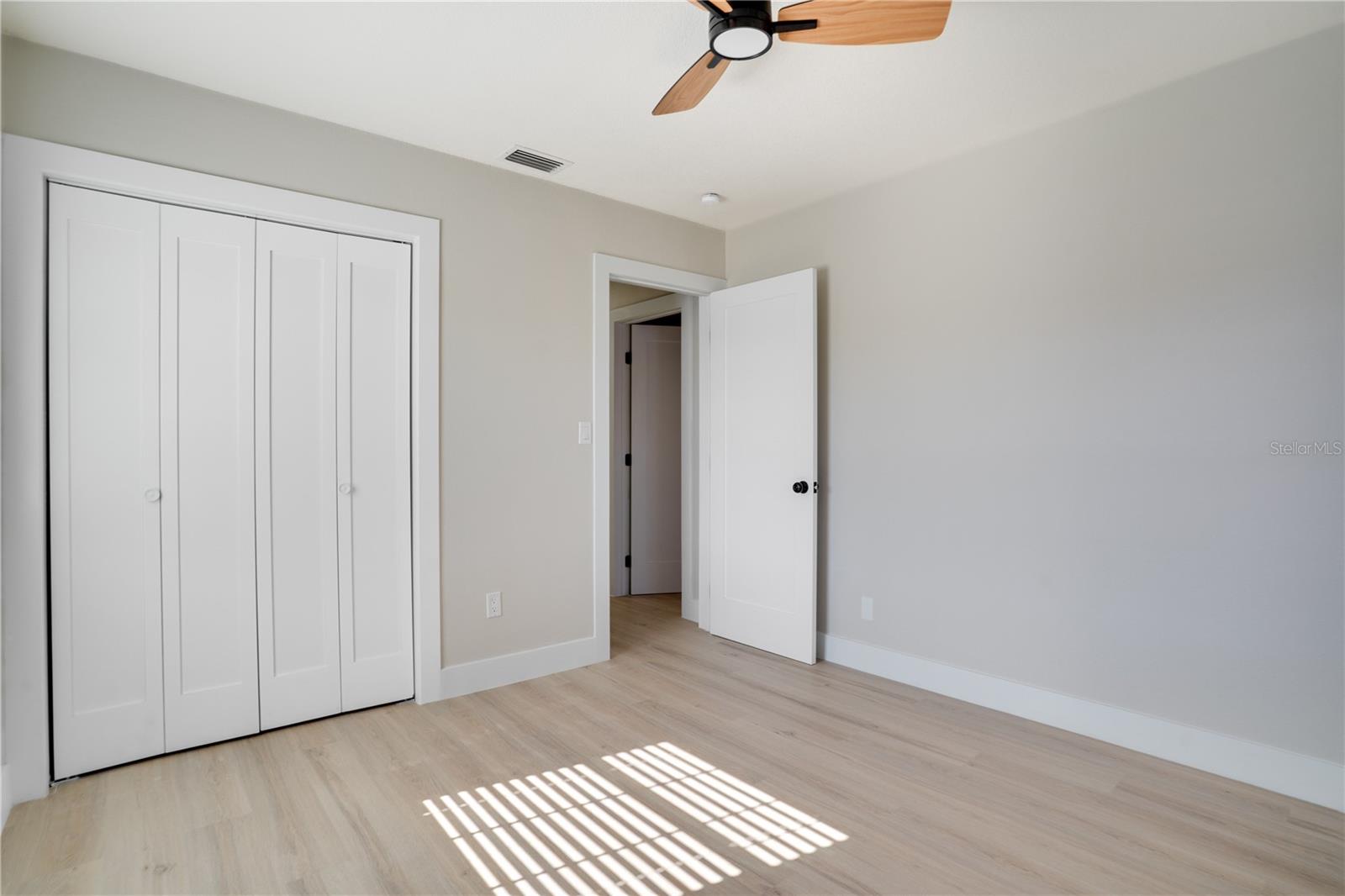 Image 19 of 34 For 1132 76th Avenue N