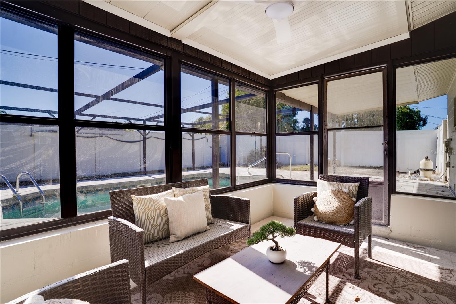 Image 23 of 34 For 1132 76th Avenue N