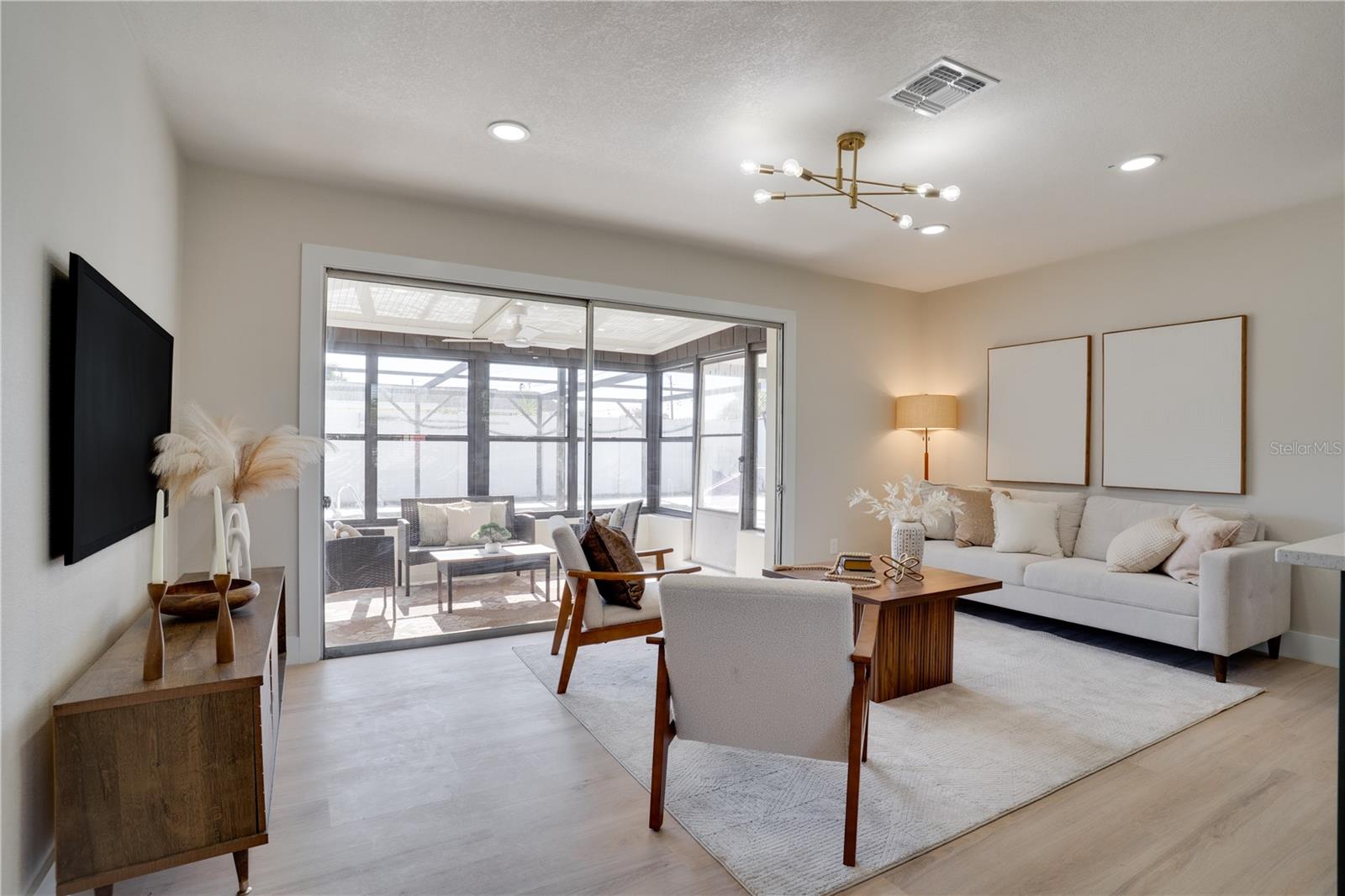 Image 3 of 34 For 1132 76th Avenue N