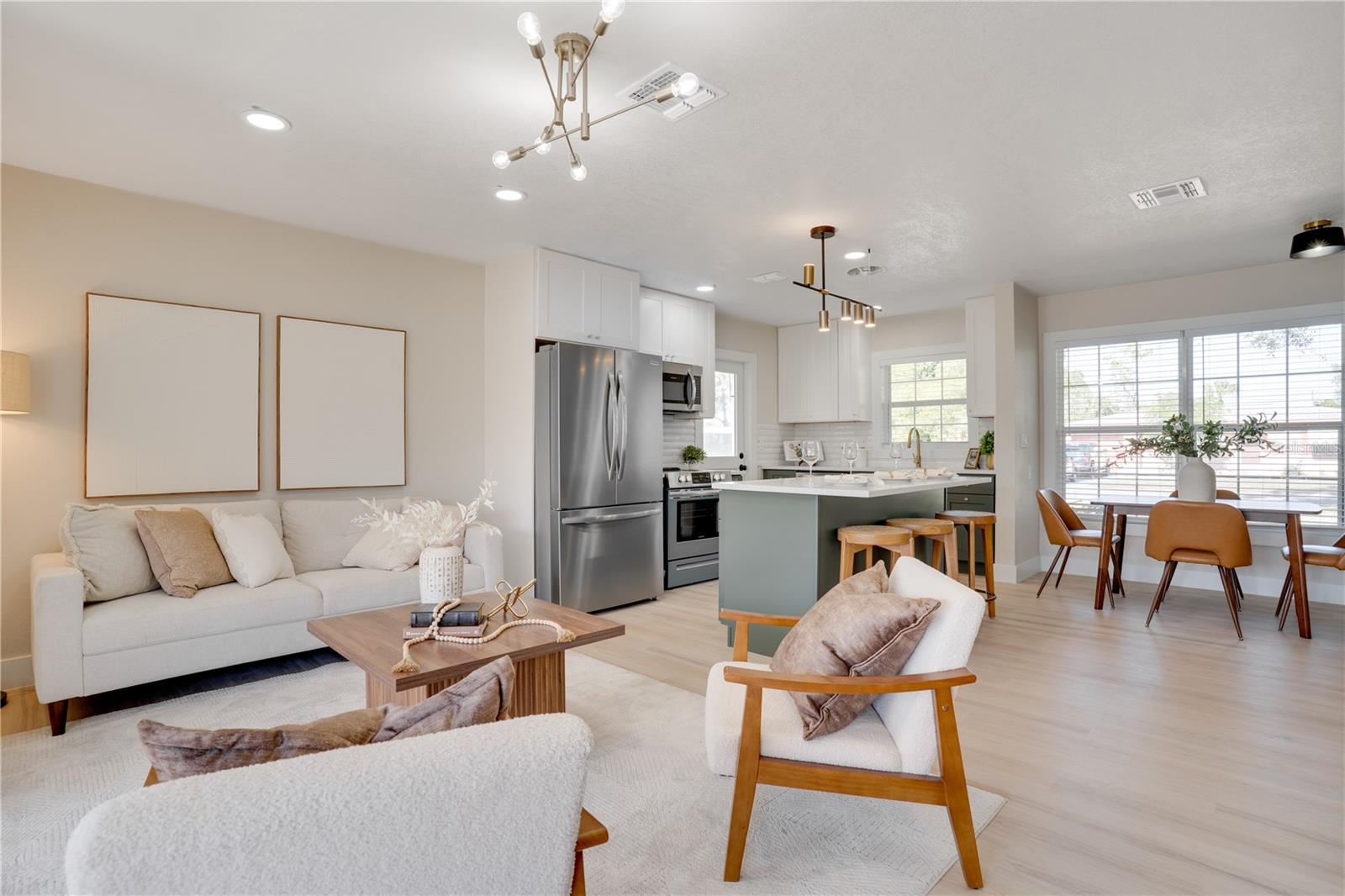 Image 4 of 34 For 1132 76th Avenue N