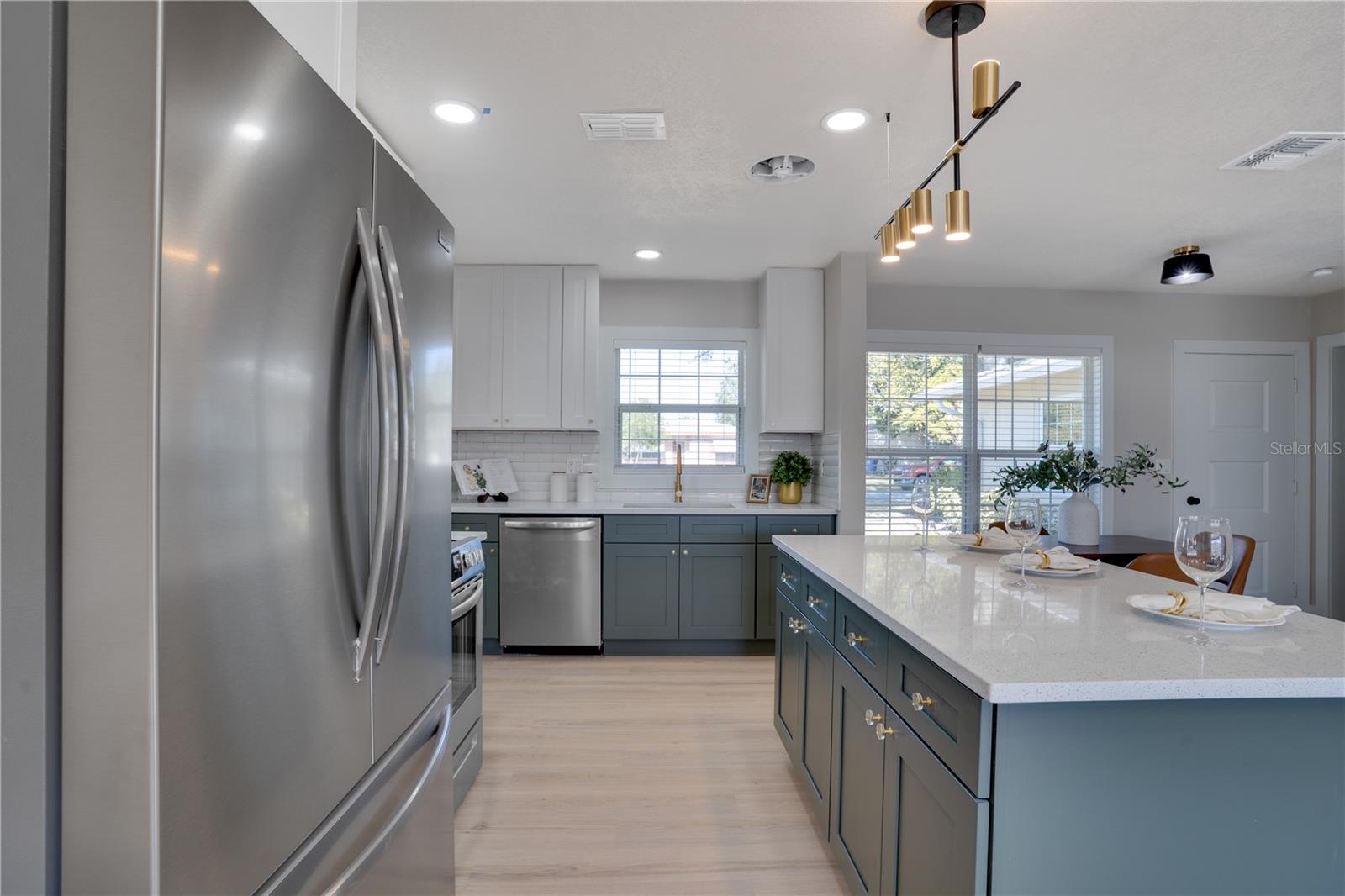 Image 8 of 34 For 1132 76th Avenue N