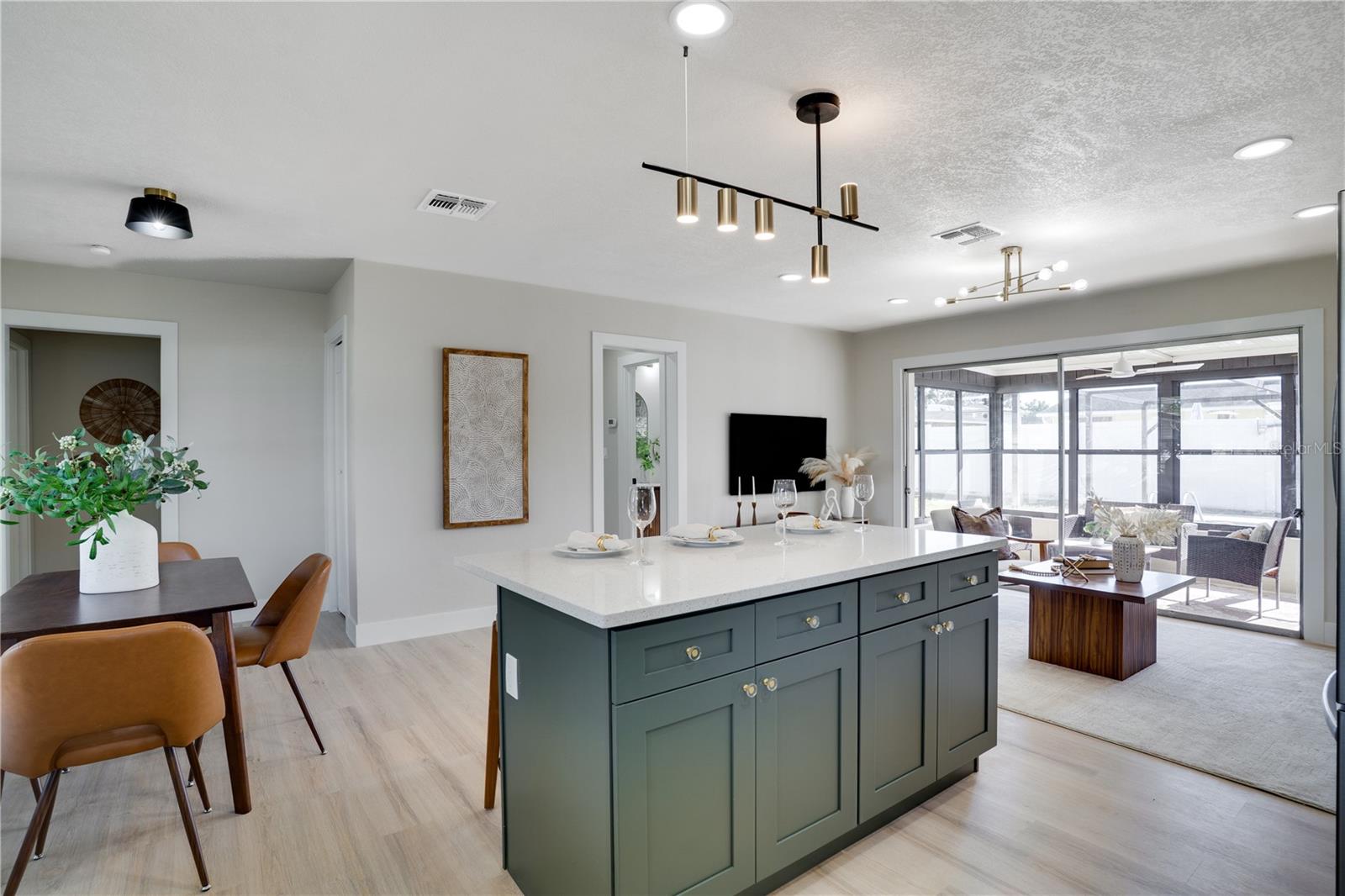 Image 9 of 34 For 1132 76th Avenue N