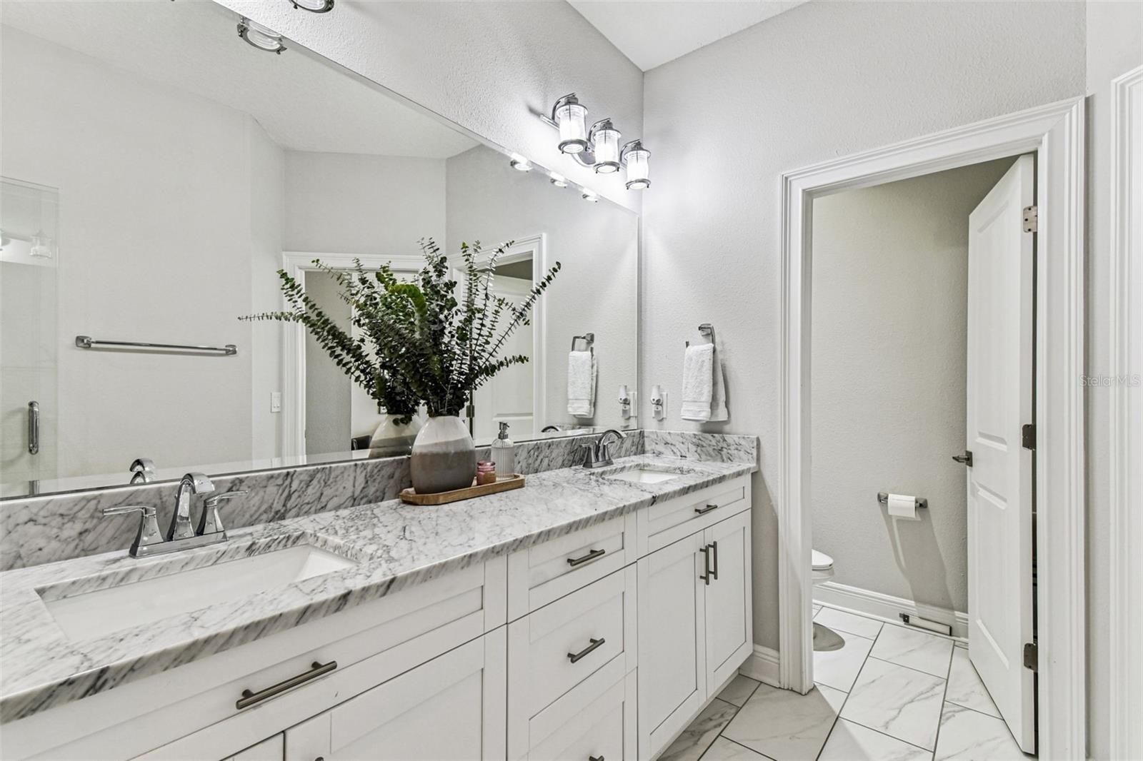 Image 24 of 39 For 3816 Horatio Street 2