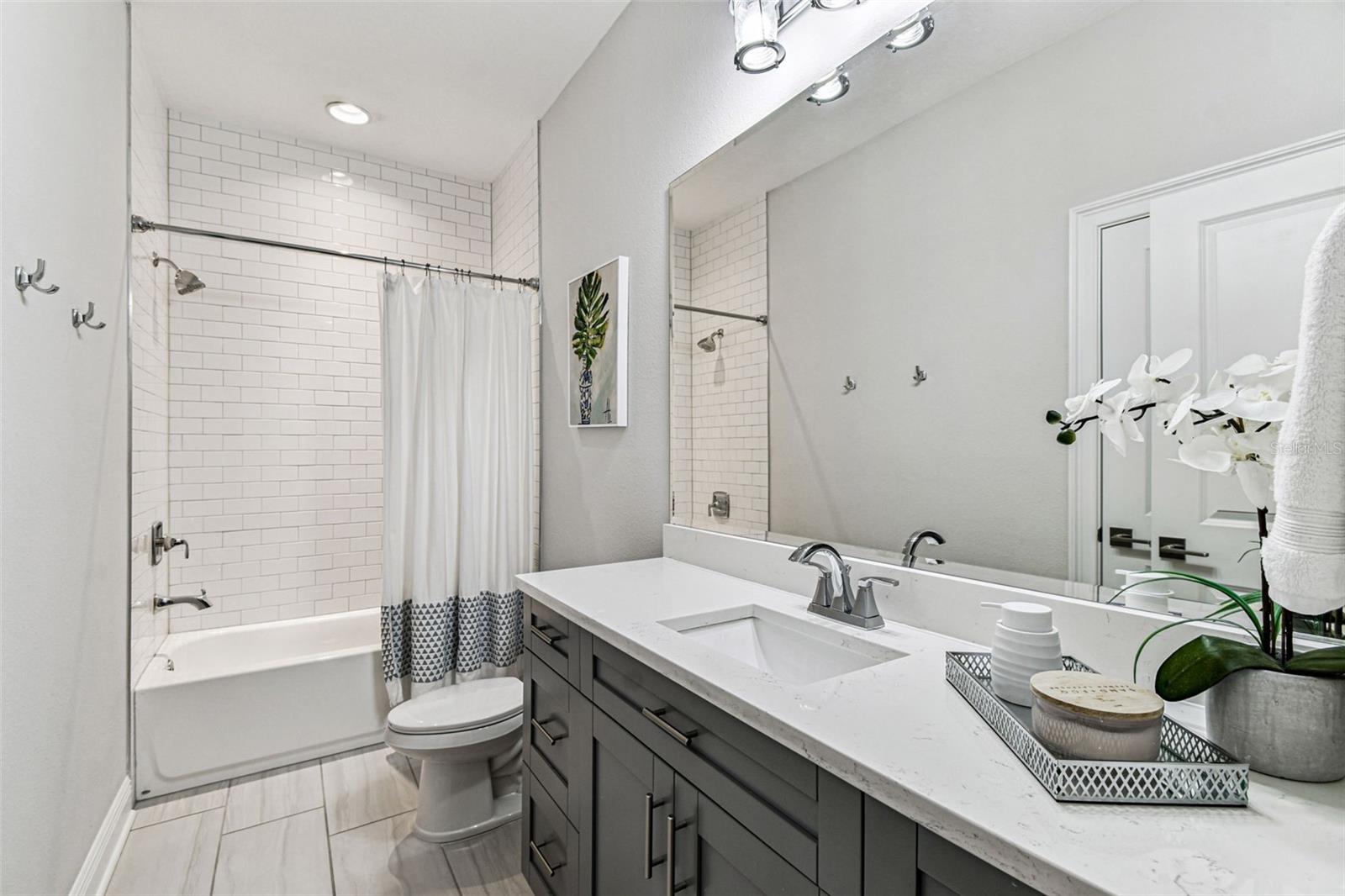 Image 28 of 39 For 3816 Horatio Street 2