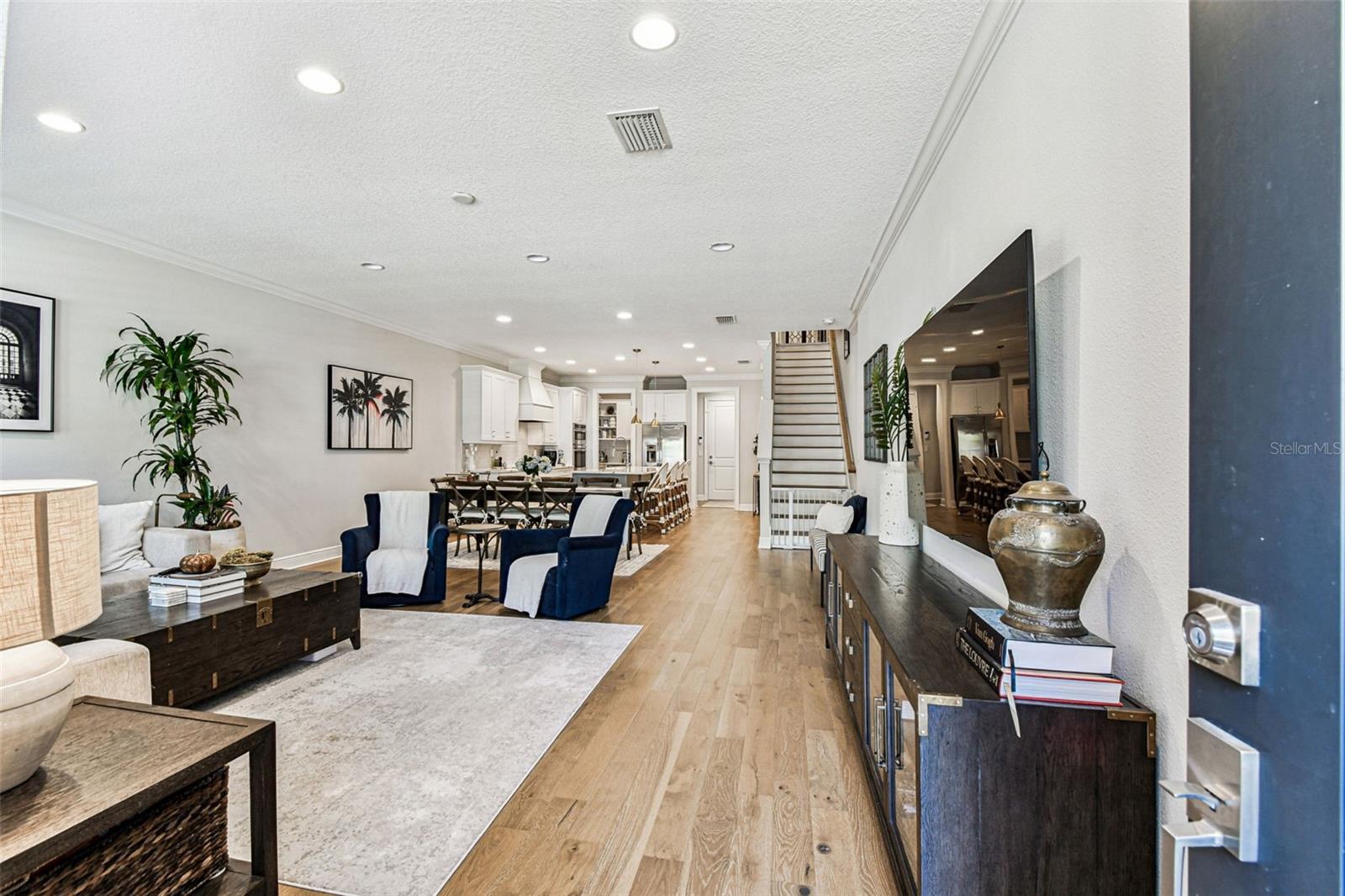 Image 3 of 39 For 3816 Horatio Street 2