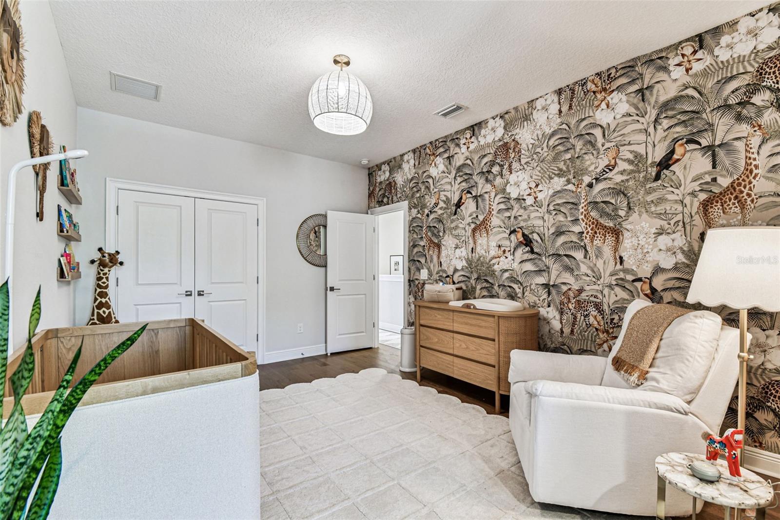 Image 32 of 39 For 3816 Horatio Street 2