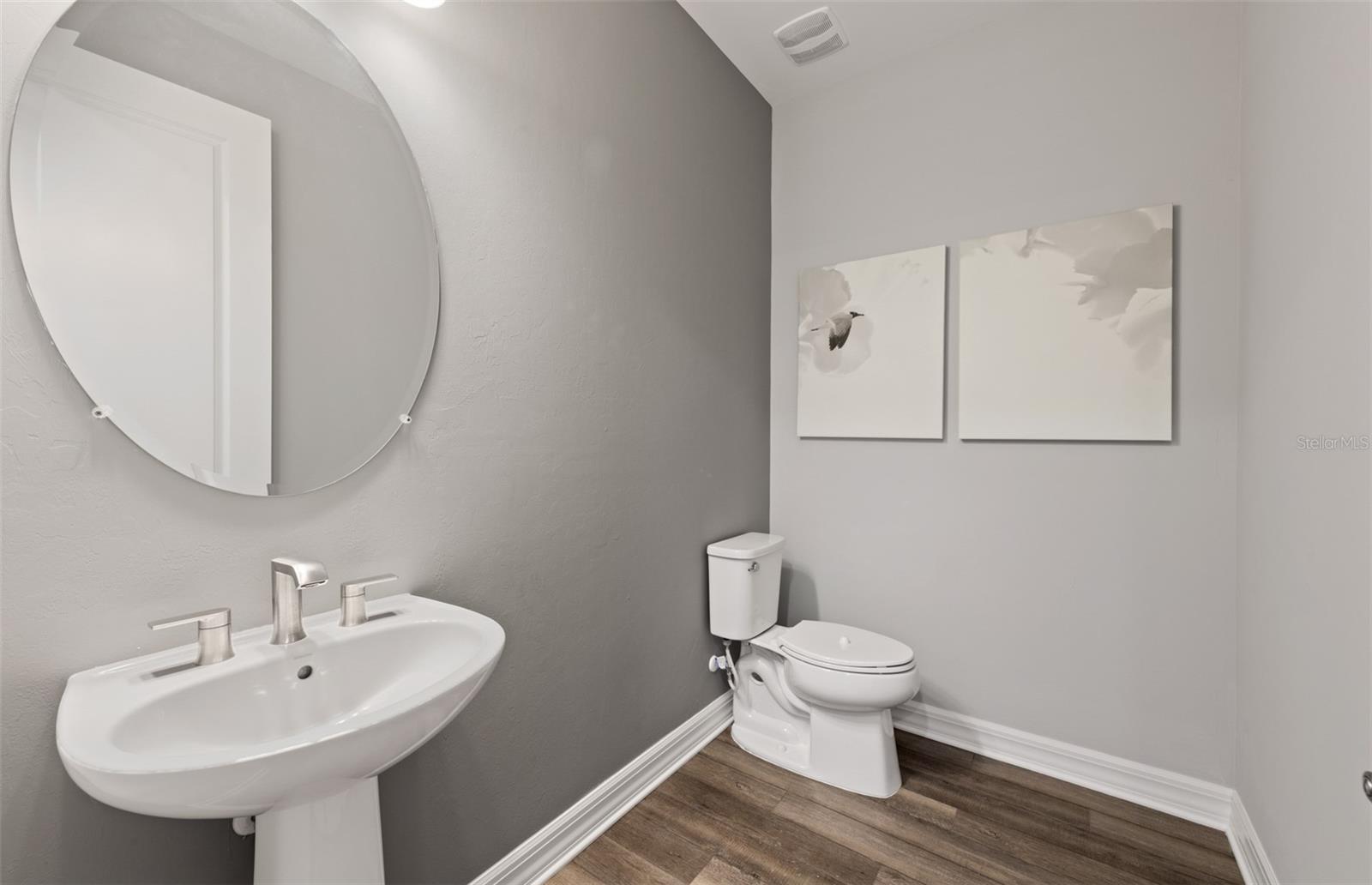 Image 23 of 26 For 7437 Summer Court