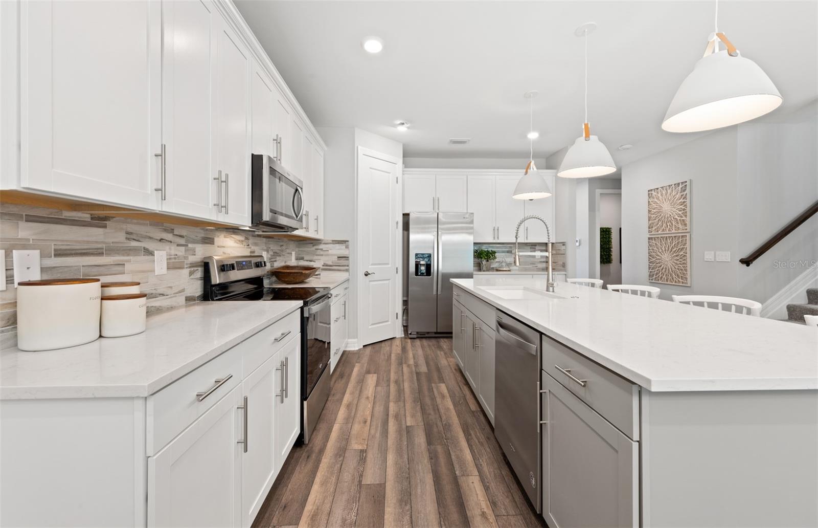 Image 5 of 26 For 7437 Summer Court