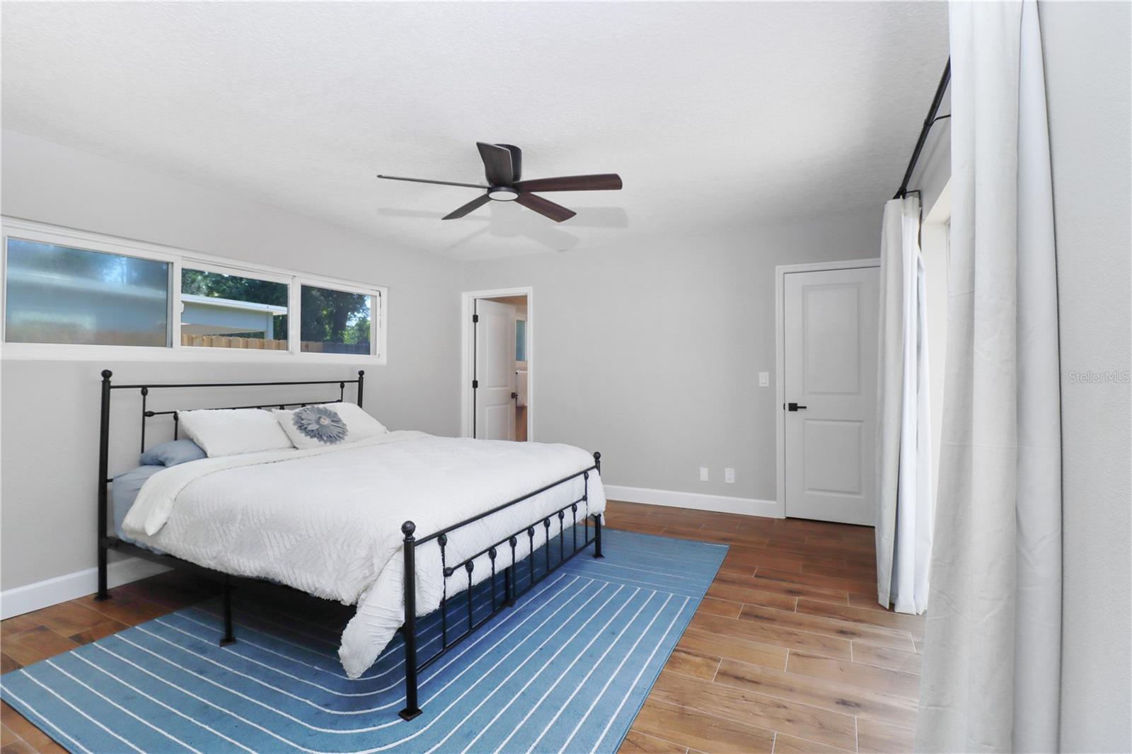 Image 8 of 21 For 4018 West Shore Boulevard