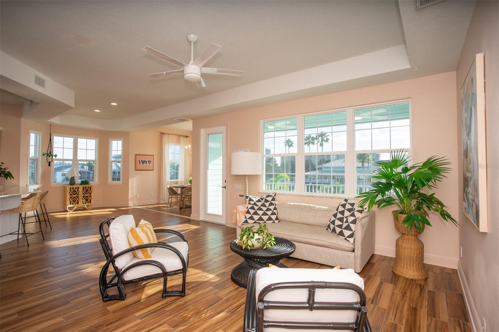 Image 16 of 61 For 6109 Bayside Drive