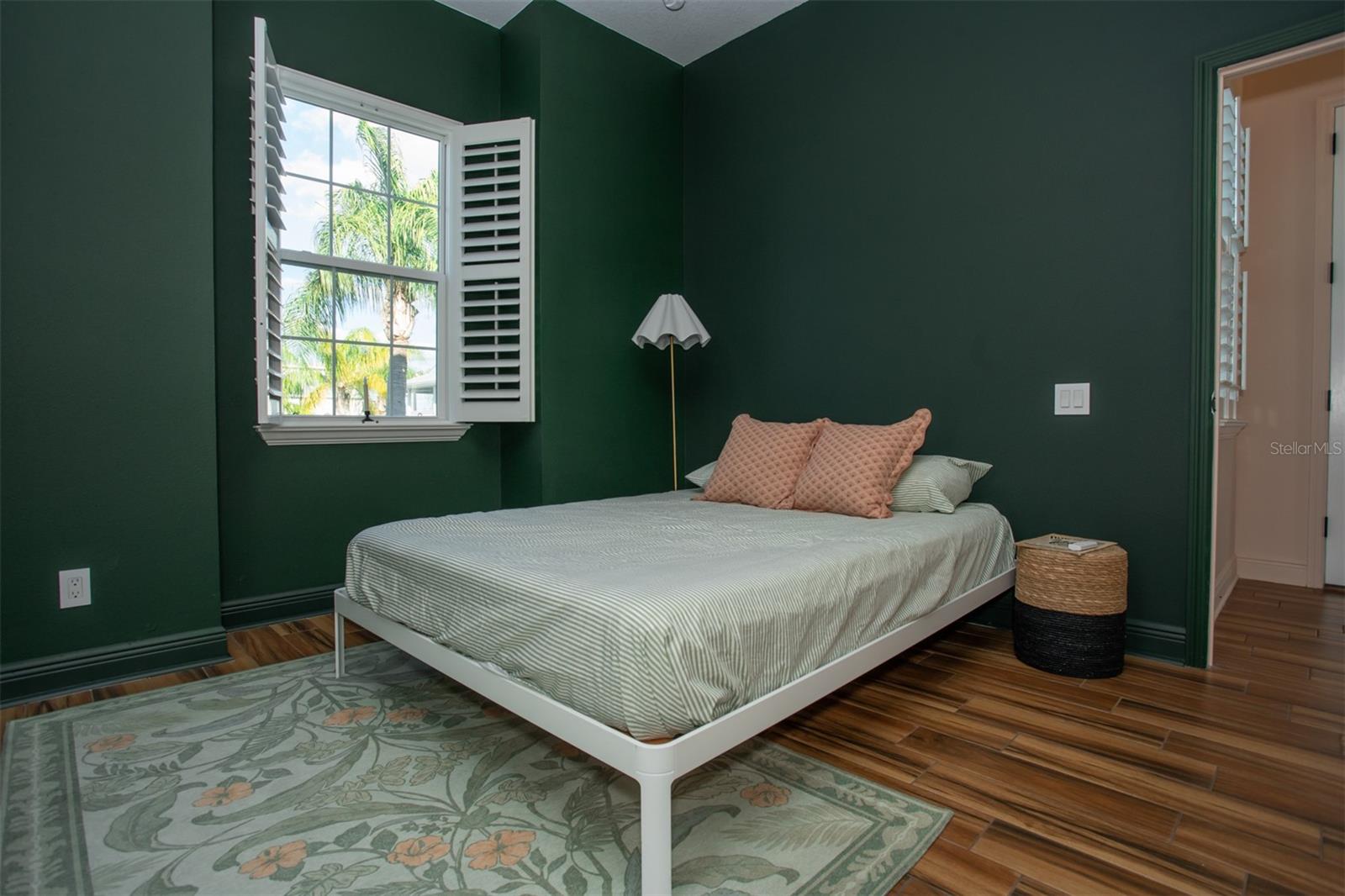 Image 20 of 61 For 6109 Bayside Drive