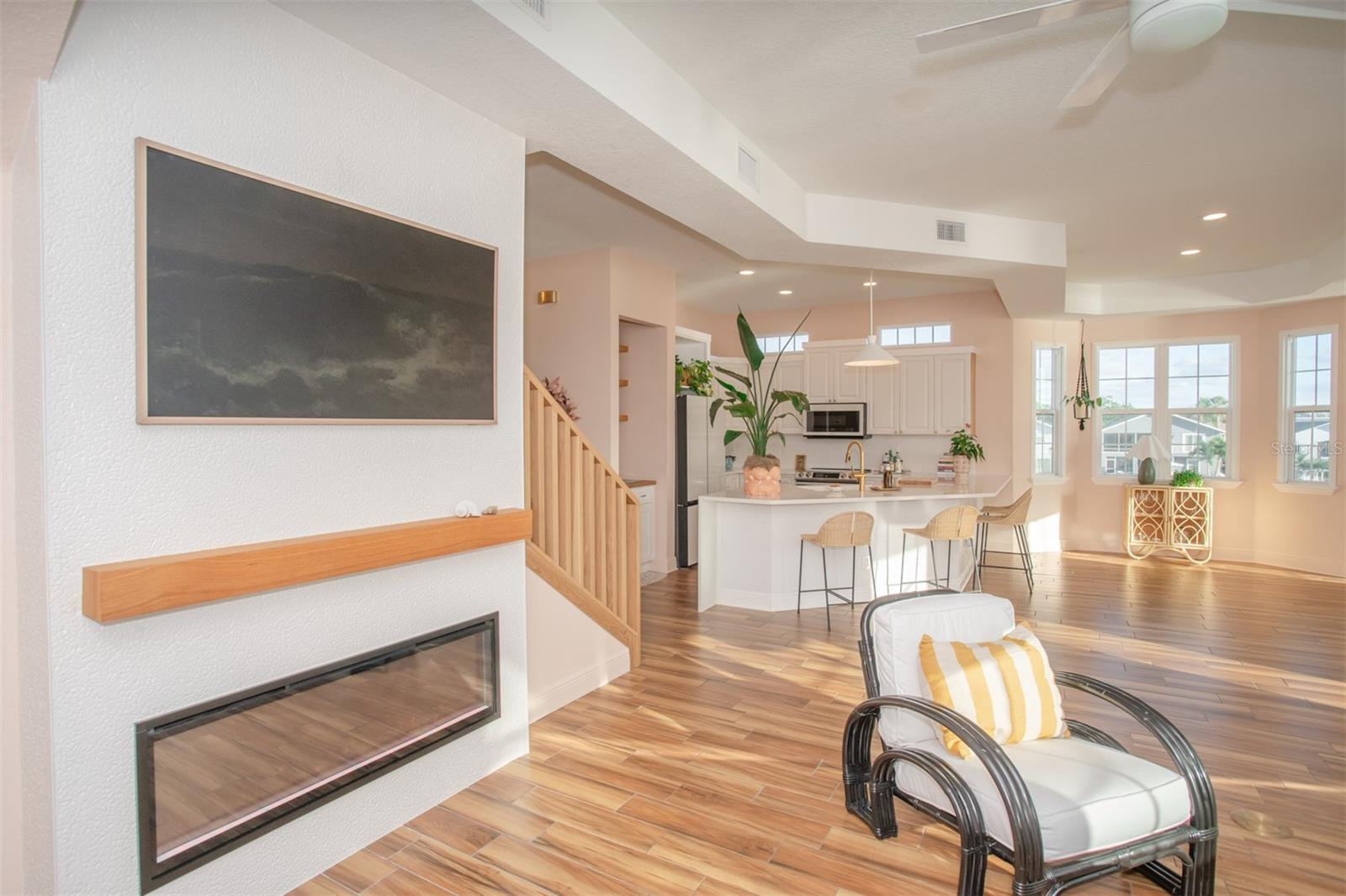 Image 23 of 61 For 6109 Bayside Drive