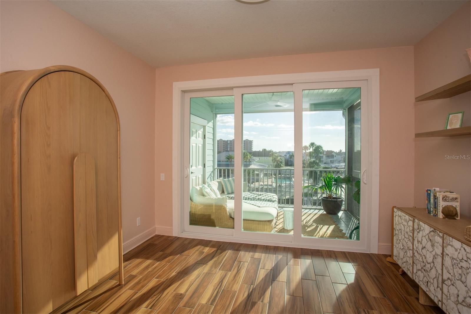 Image 26 of 61 For 6109 Bayside Drive