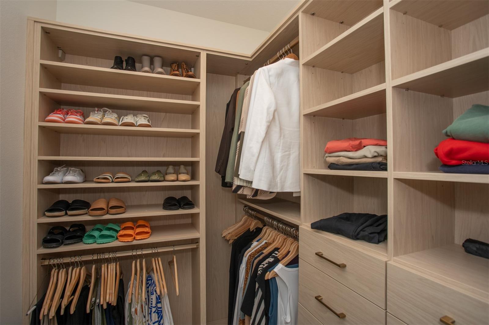 Image 33 of 61 For 6109 Bayside Drive