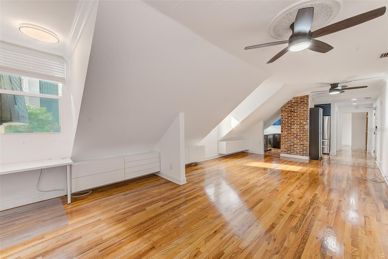 Image 10 of 17 For 215 Central Avenue 4c