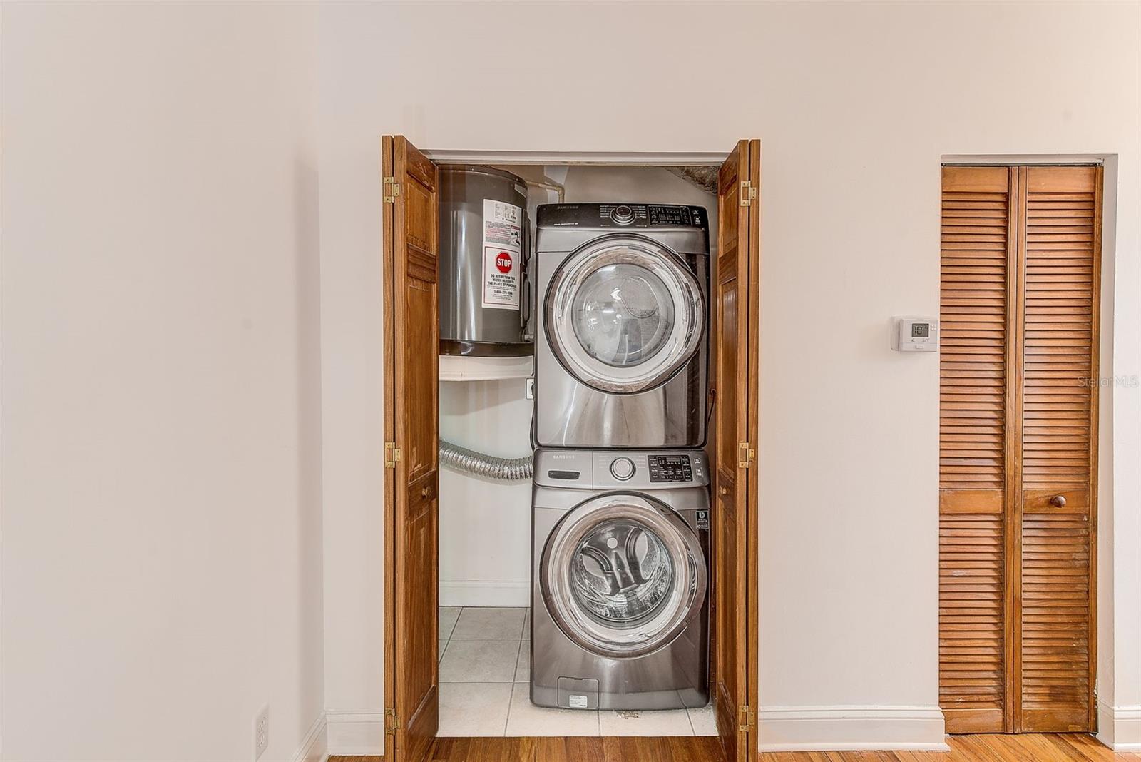 Image 11 of 17 For 215 Central Avenue 4c