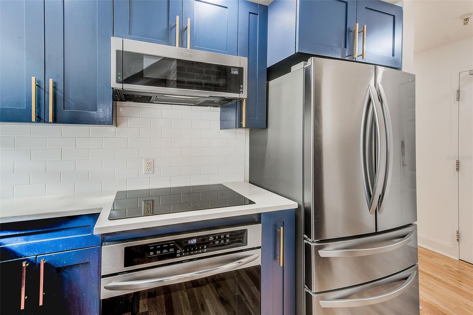 Image 8 of 17 For 215 Central Avenue 4c