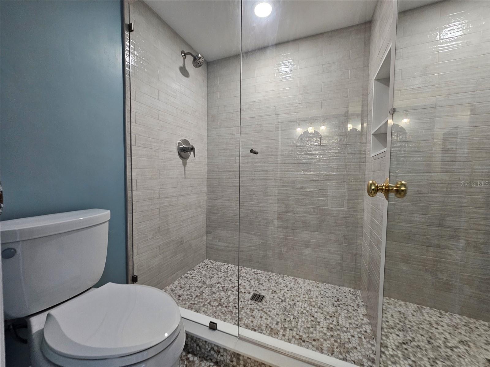 Image 13 of 35 For 2611 Bayshore Boulevard 507