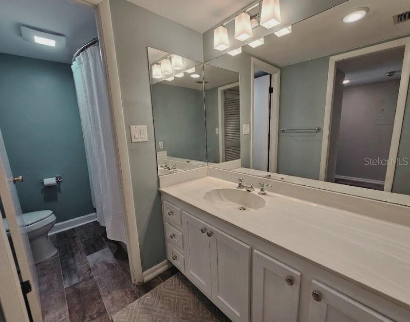 Image 17 of 35 For 2611 Bayshore Boulevard 507