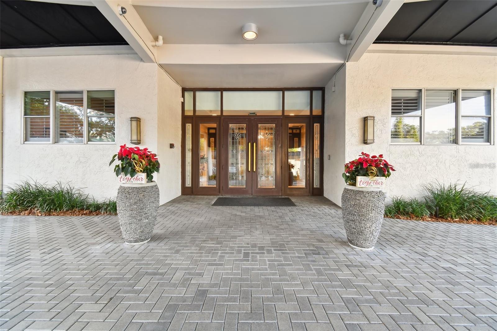 Image 29 of 35 For 2611 Bayshore Boulevard 507