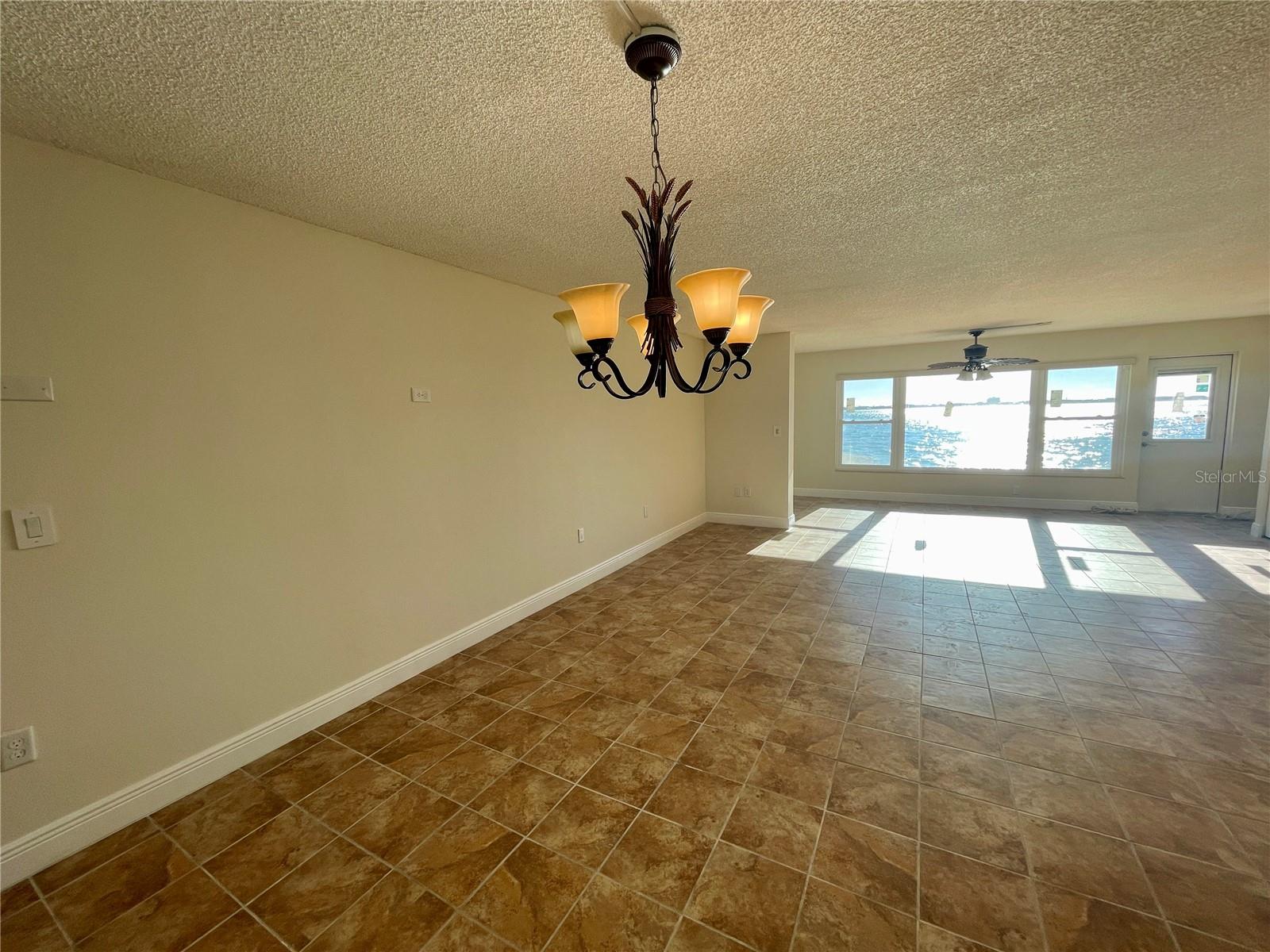 Image 24 of 71 For 5980 Shore Boulevard S 111