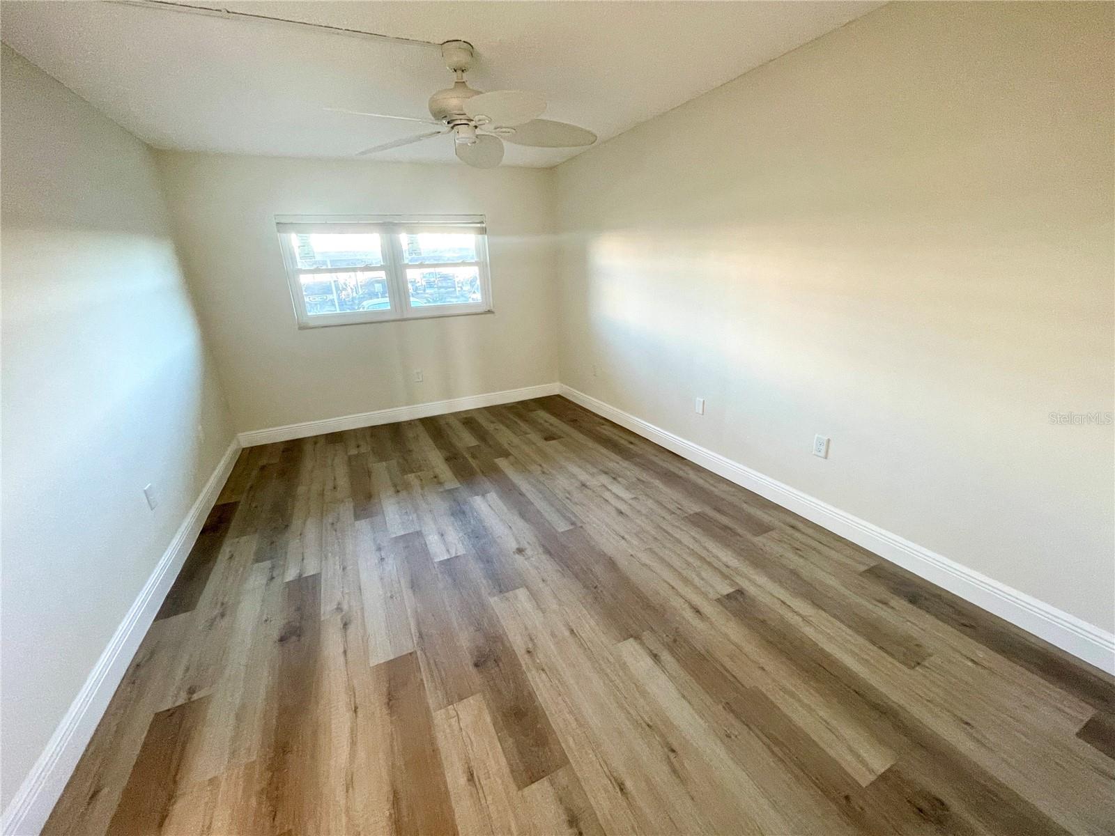 Image 34 of 71 For 5980 Shore Boulevard S 111