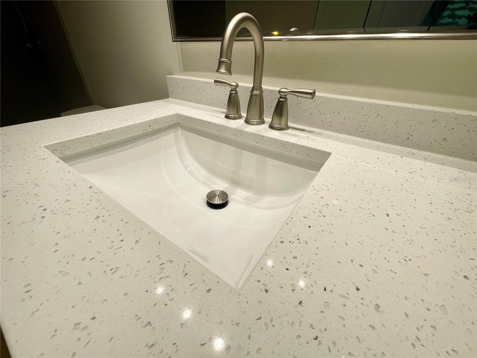 Image 36 of 71 For 5980 Shore Boulevard S 111