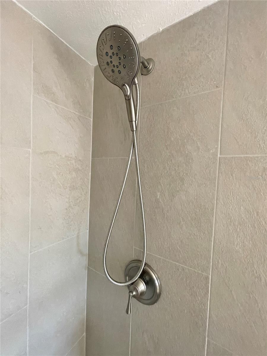 Image 37 of 71 For 5980 Shore Boulevard S 111