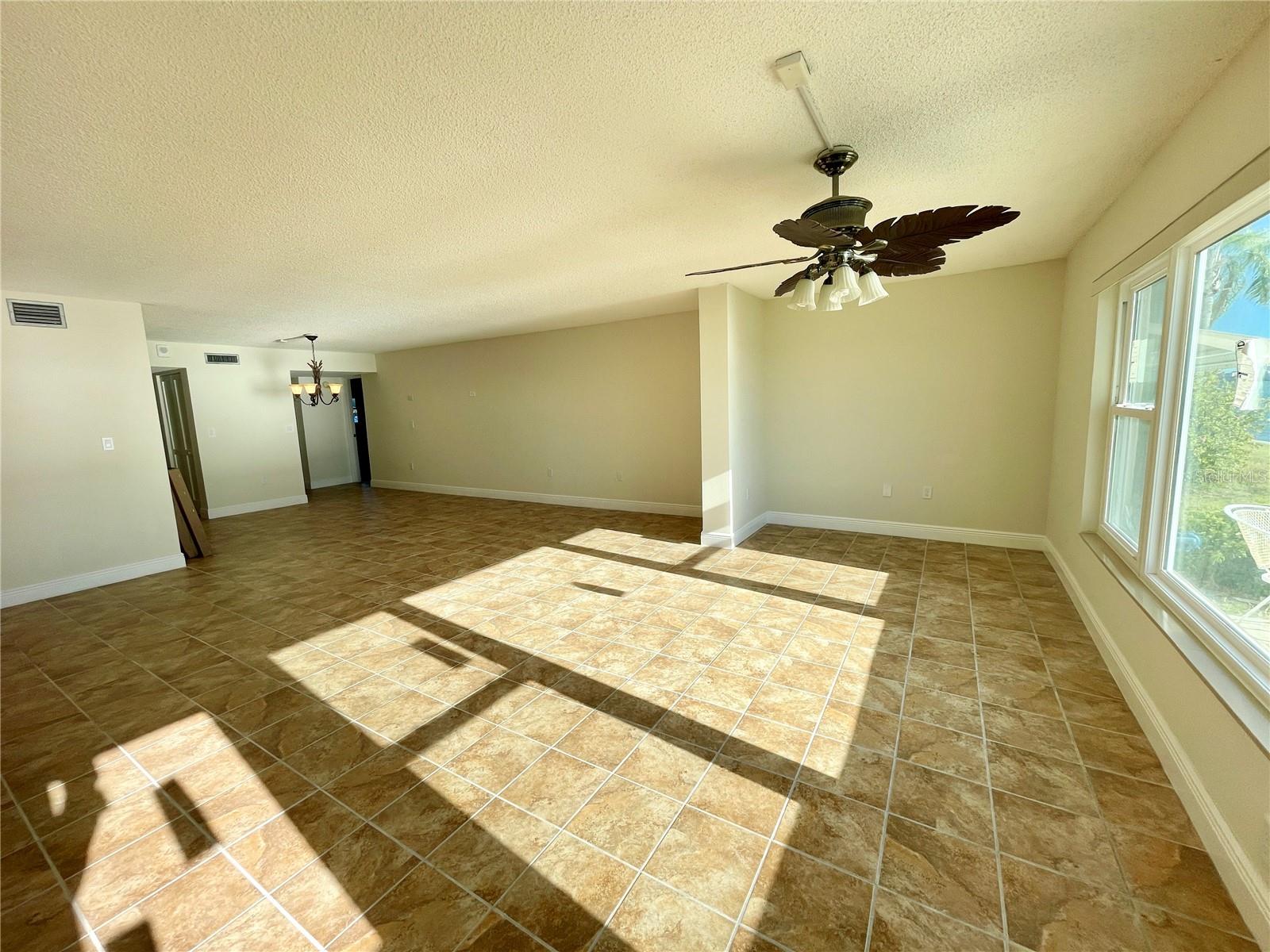 Image 49 of 71 For 5980 Shore Boulevard S 111