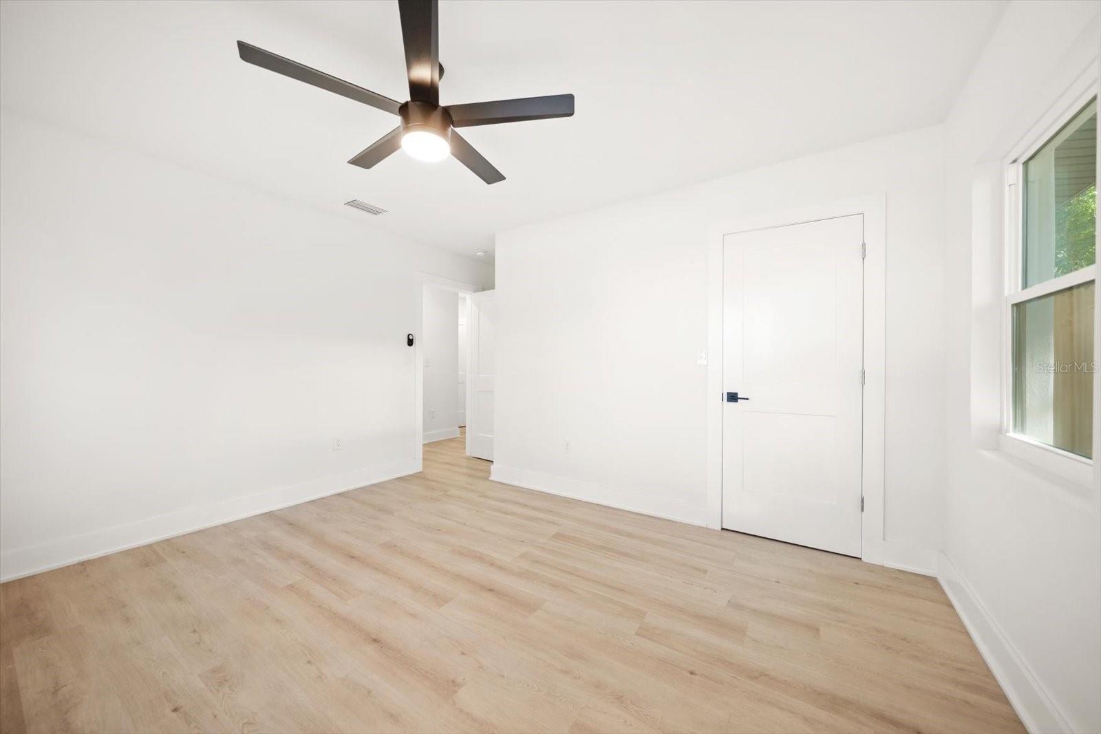 Image 18 of 26 For 315 31st Street W