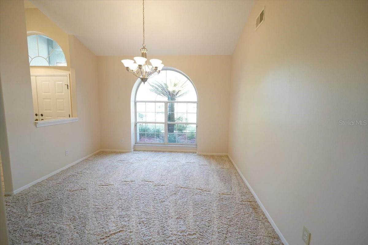 Image 14 of 66 For 29 Linder Circle