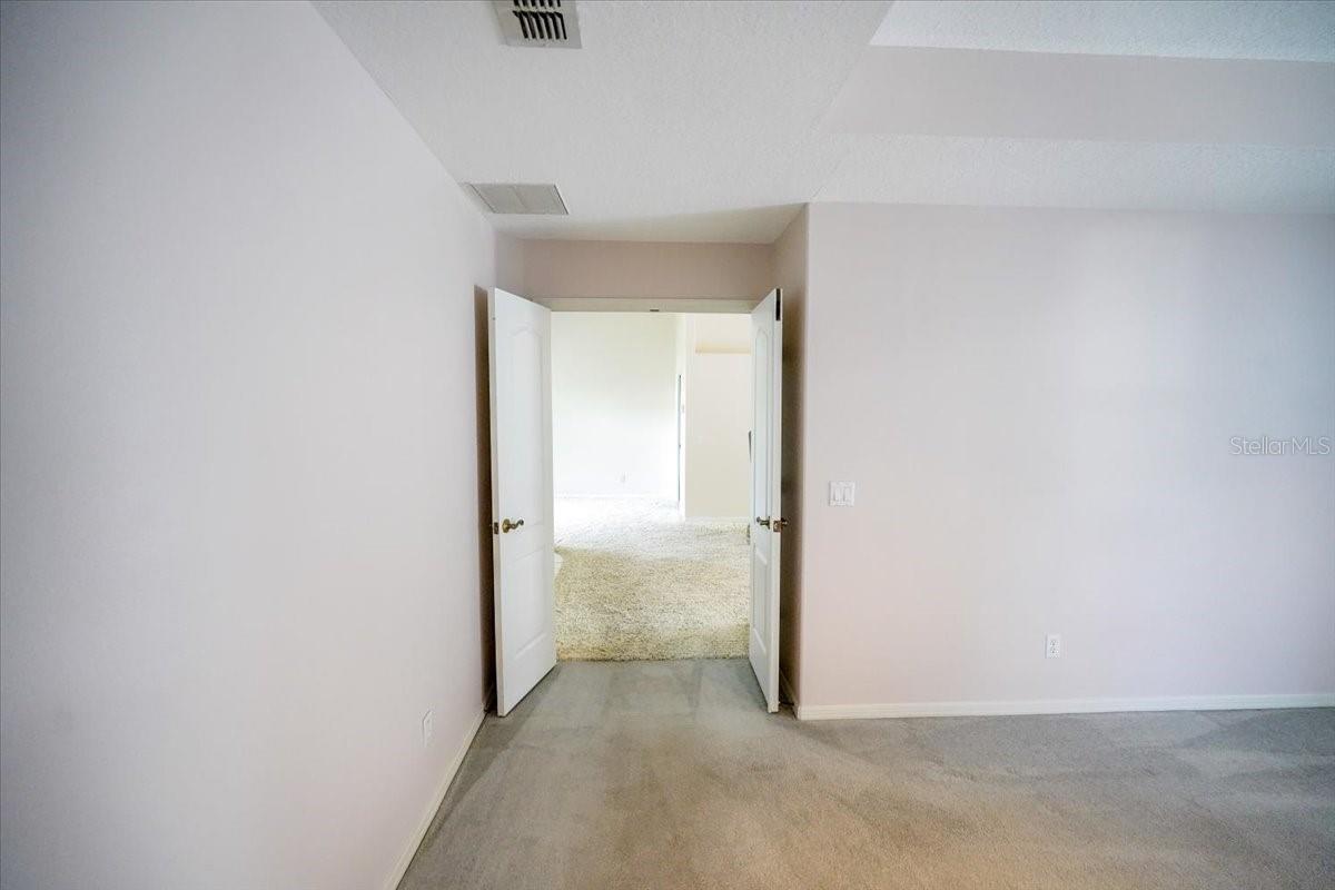 Image 18 of 66 For 29 Linder Circle