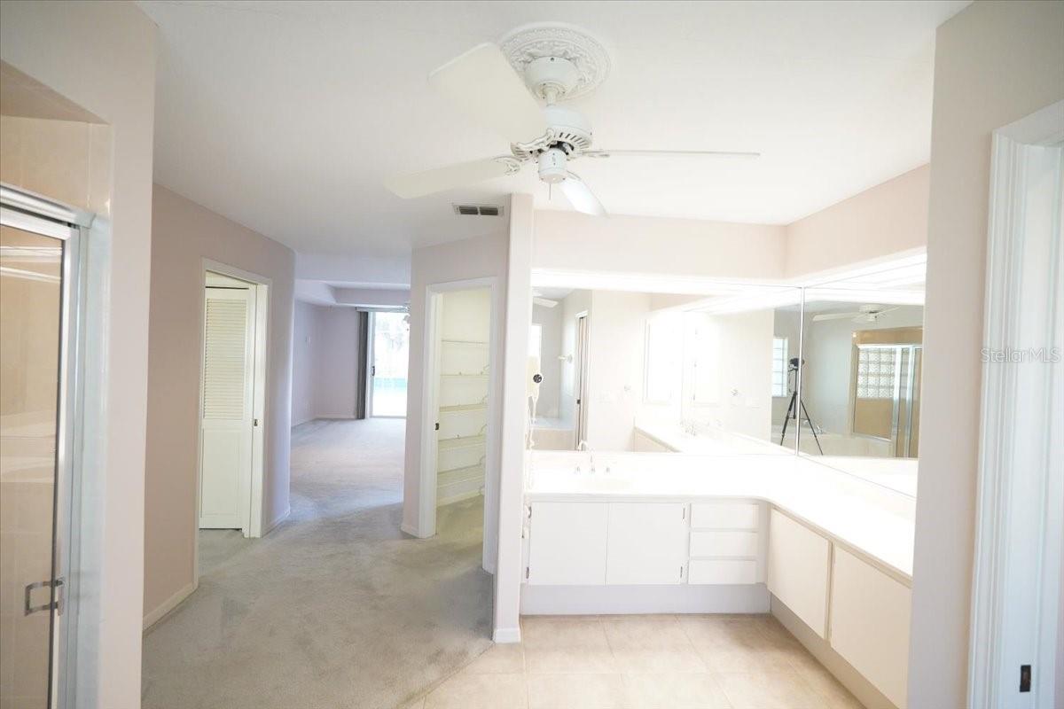 Image 24 of 66 For 29 Linder Circle