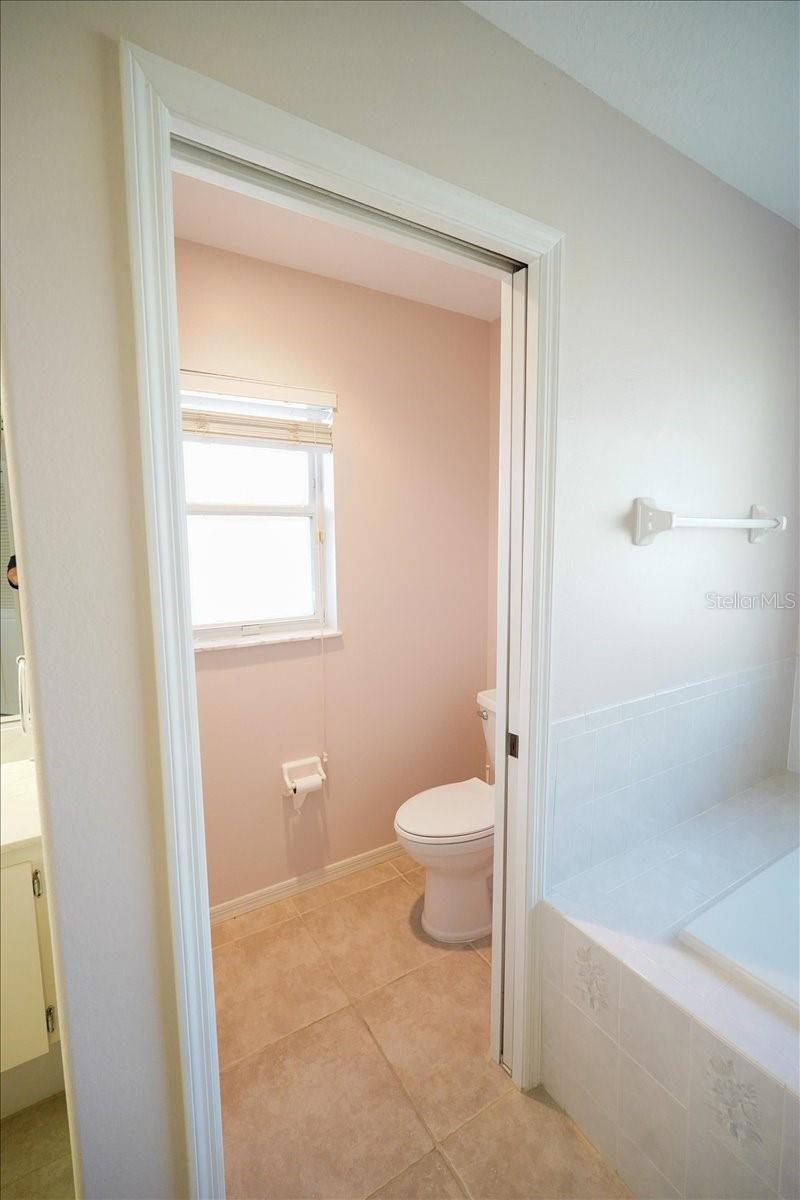 Image 26 of 66 For 29 Linder Circle